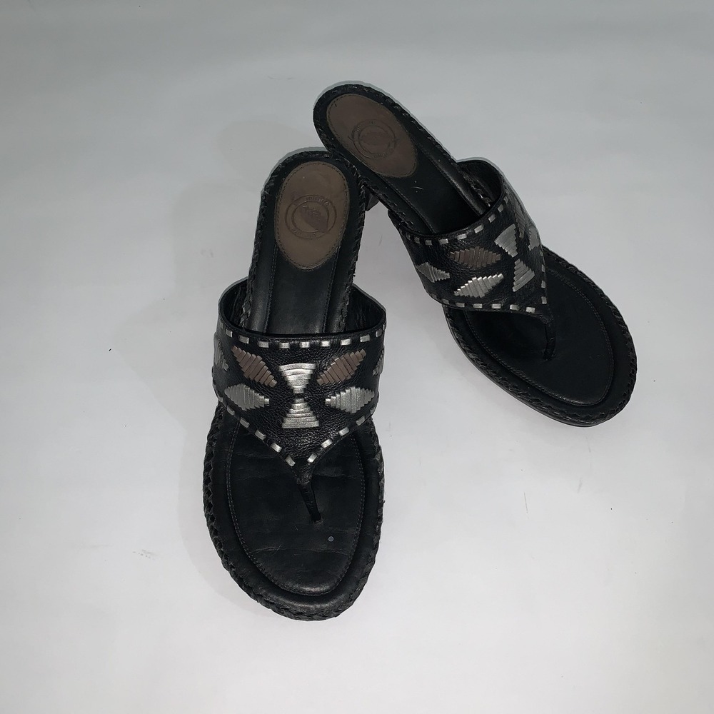 Nurture Boone Sandals Womens Size 9.5 Black Thong Slide Kitten Heel Embroidered